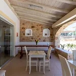 Voula 4*
