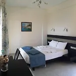 Voula Πανσιόν Ελαφόνησος