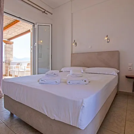 בית הארחה Voula