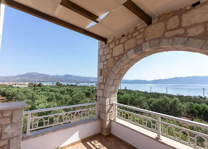 Voula بيت ضيافة 4*