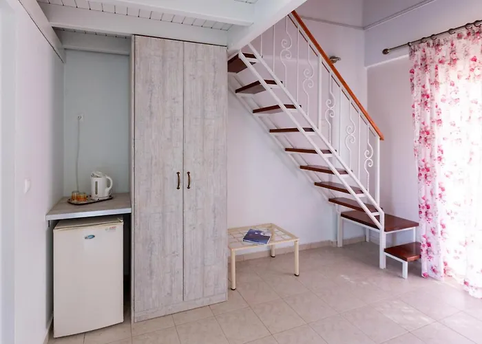 Voula بيت ضيافة إيلافونيسوس